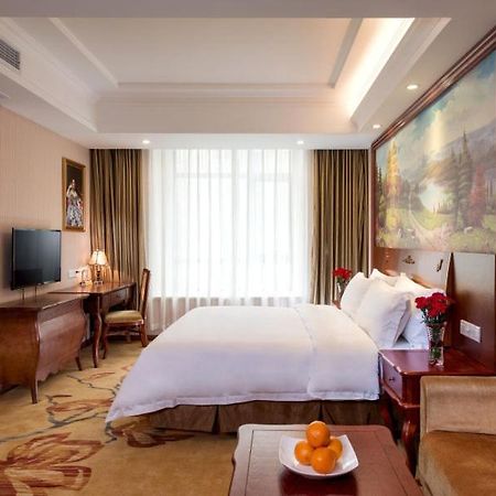Vienna Hotel Puning South Huancheng Road High-Speed Train Station Exterior photo